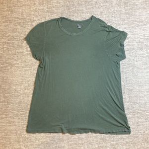 Aerie women’s olive green short sleeve distressed boyfriend tee shirt size XL